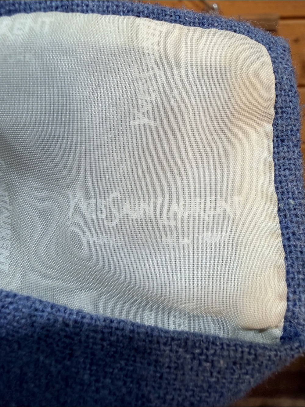 Vintage Yves Saint Laurent YSL Heather Mist Wool Blend Blue Necktie - Picture 8 of 8